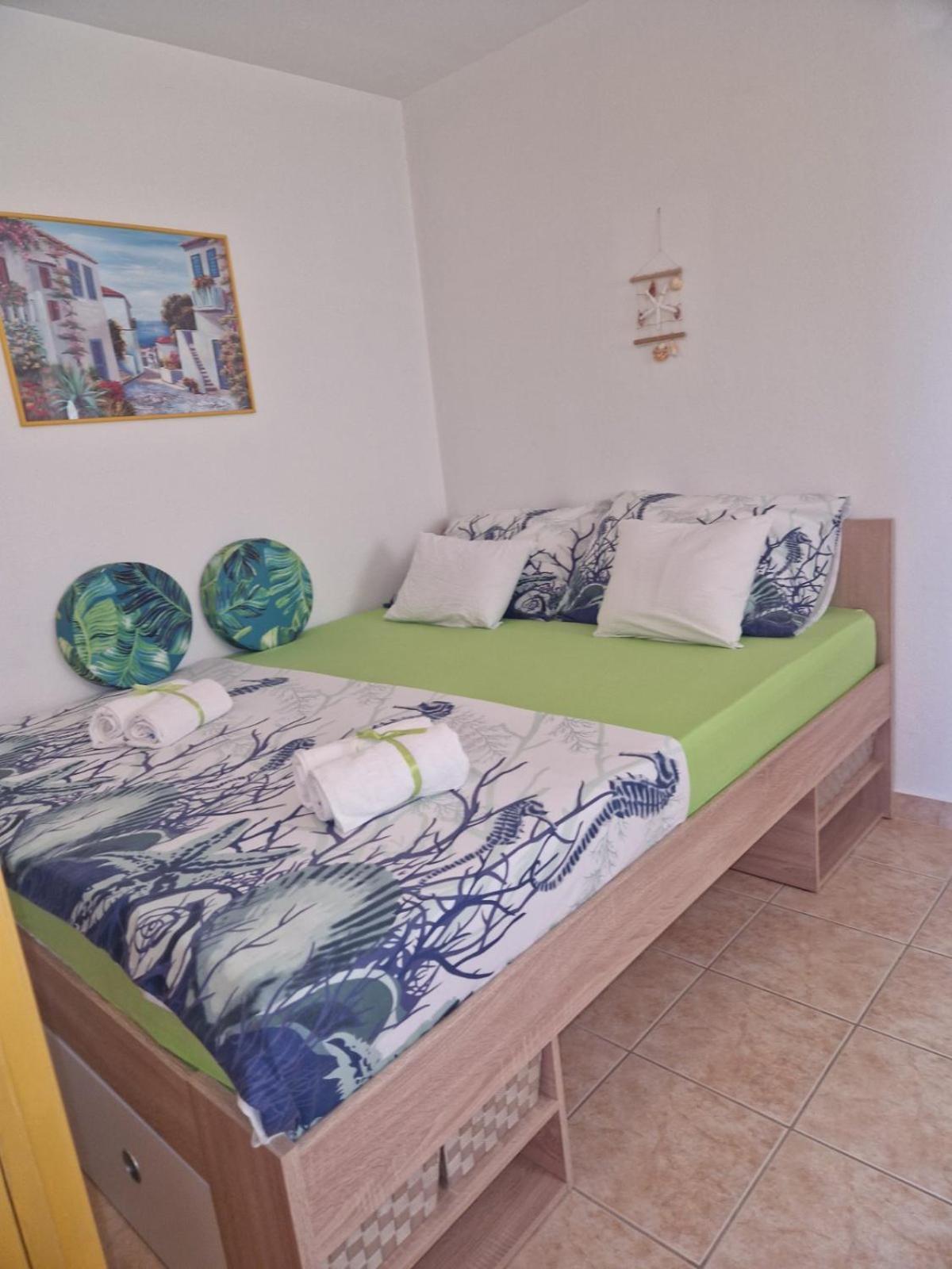 Apartmani Meri Ražanj Екстериор снимка